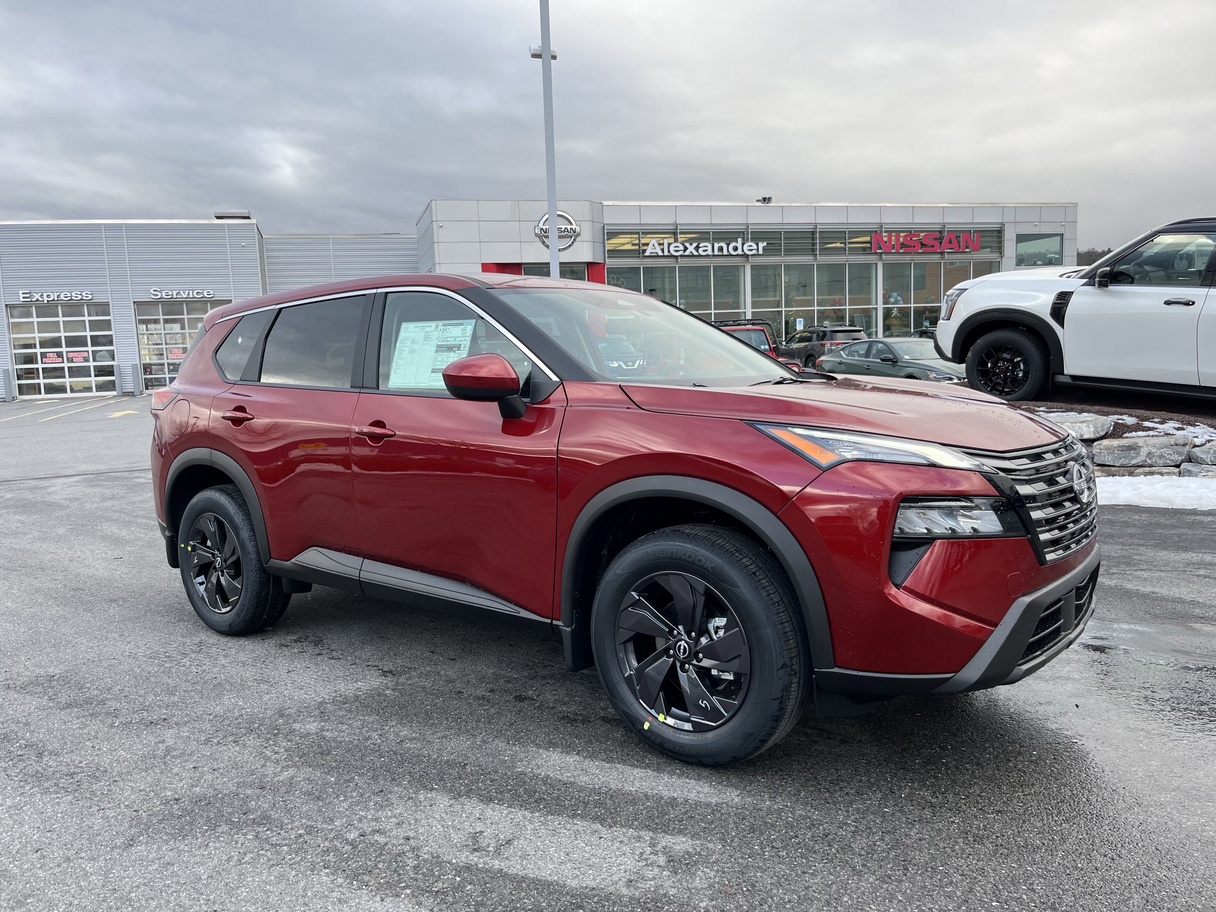 2026 Nissan Rogue SV's photo
