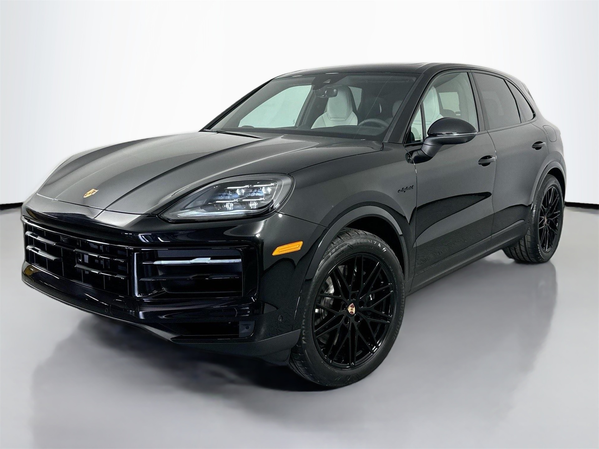 2025 Porsche Cayenne E-Hybrid's photo