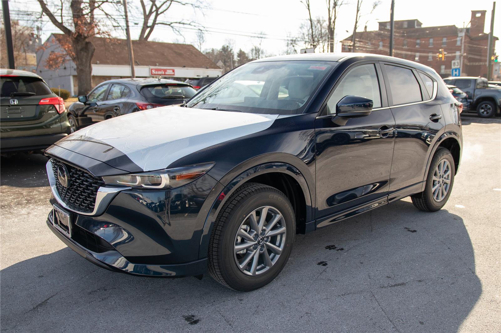2025 Mazda CX-5 2.5 S Preferred photo 3