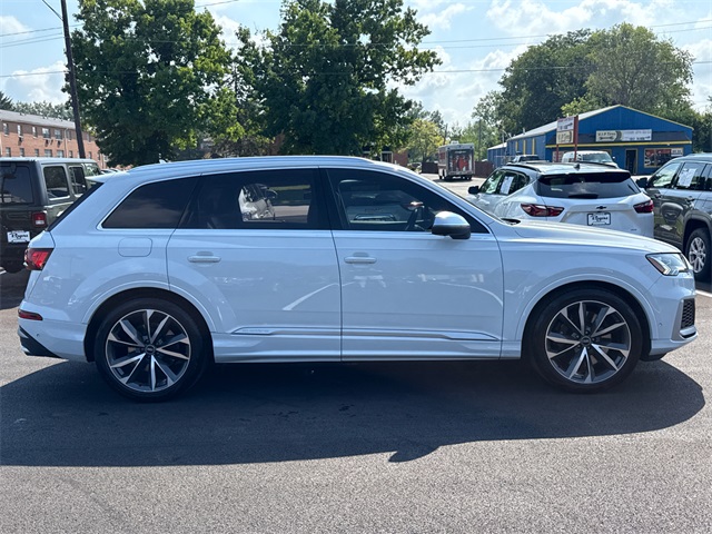 2021 Audi SQ7 Prestige photo 5