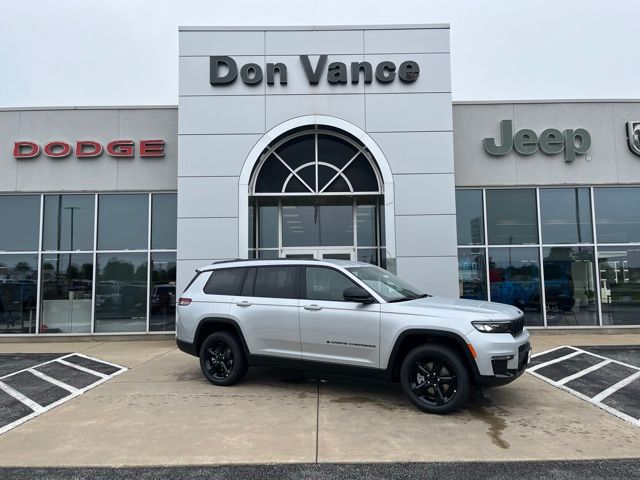 2025 Jeep Grand Cherokee L Limited's photo