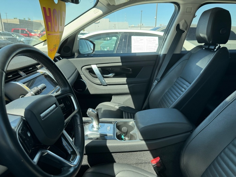 2022 Land Rover Discovery Sport SE photo 2