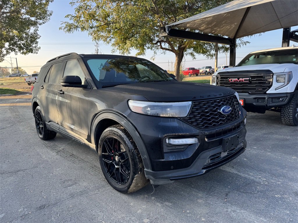 2021 Ford Explorer ST photo 3