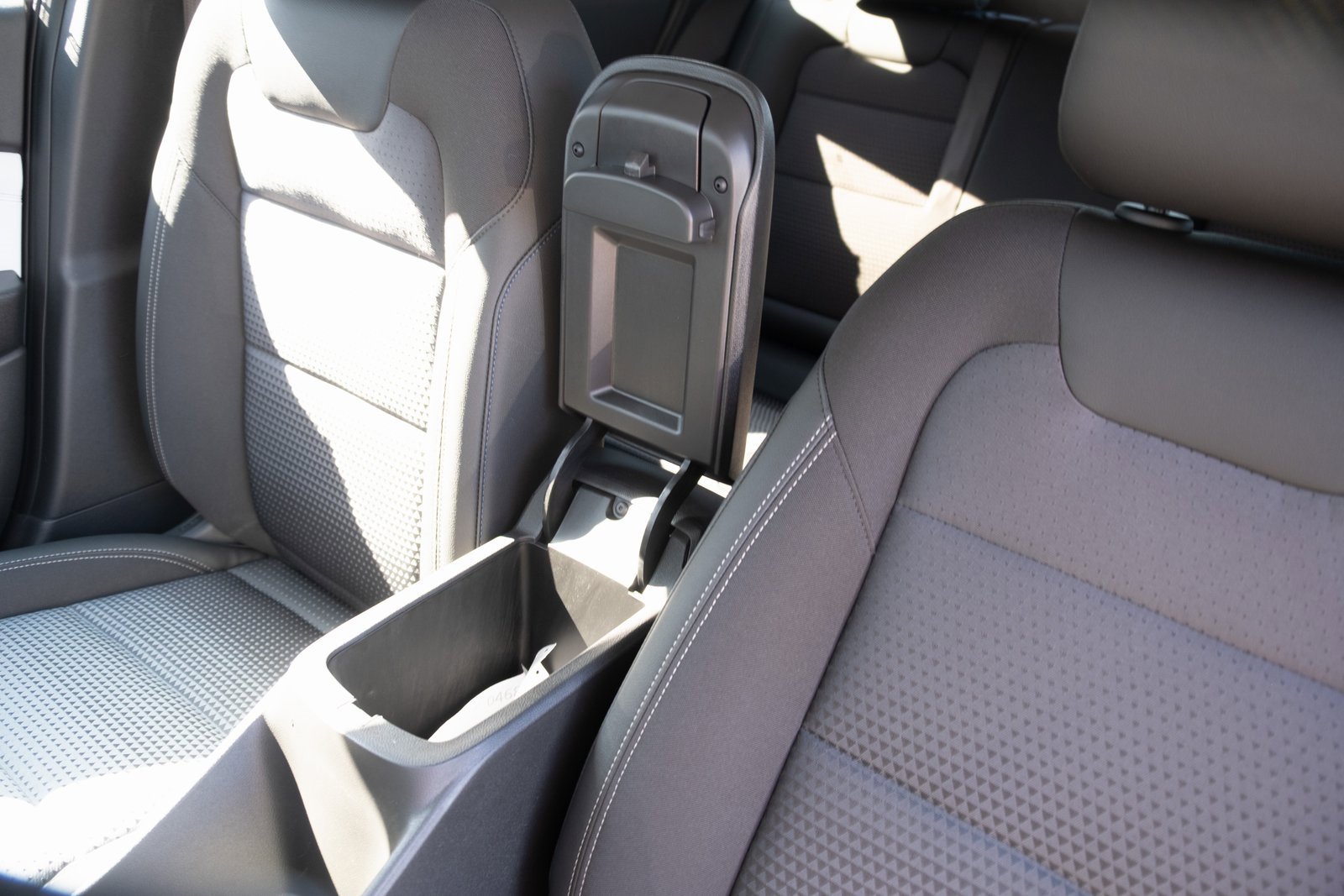 2025 Chevrolet Trax LT photo 4