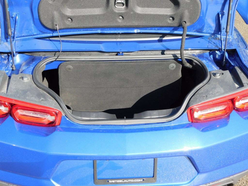 2019 Chevrolet Camaro 1LT photo 17