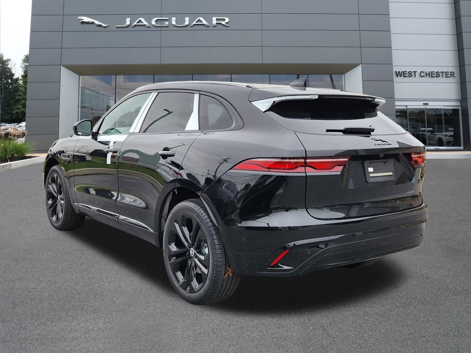 2026 Jaguar F-PACE P250 R-Dynamic S photo 3