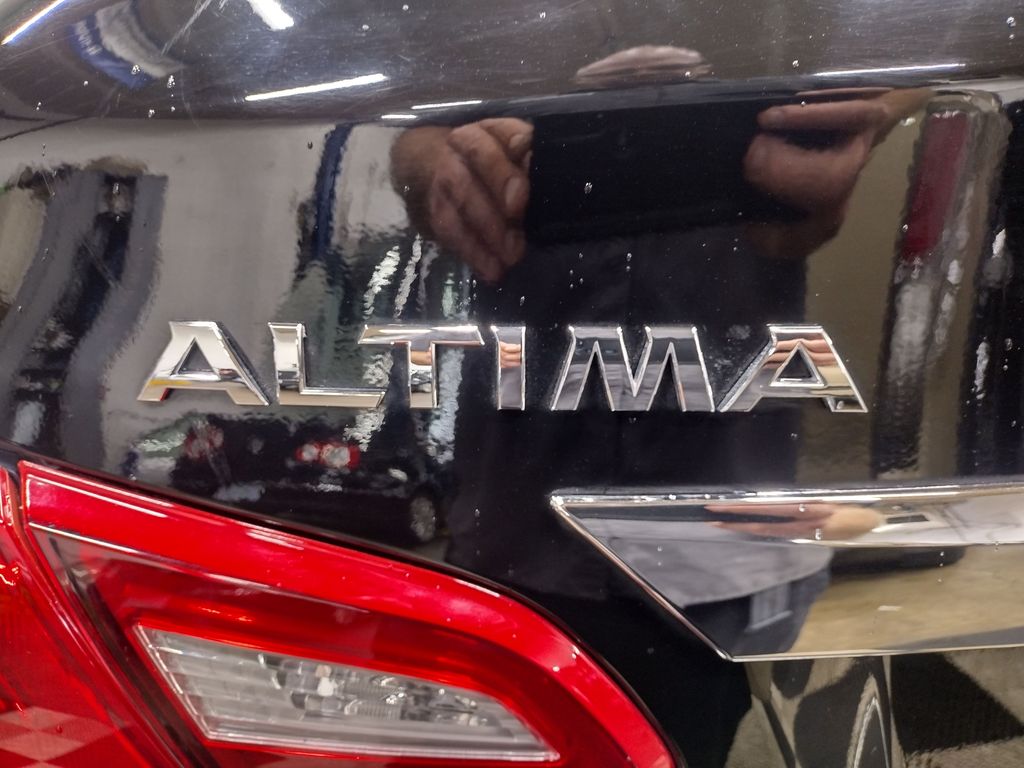 2018 Nissan Altima 2.5 SV photo 14