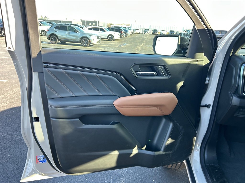 2026 GMC CANYON - Image 14