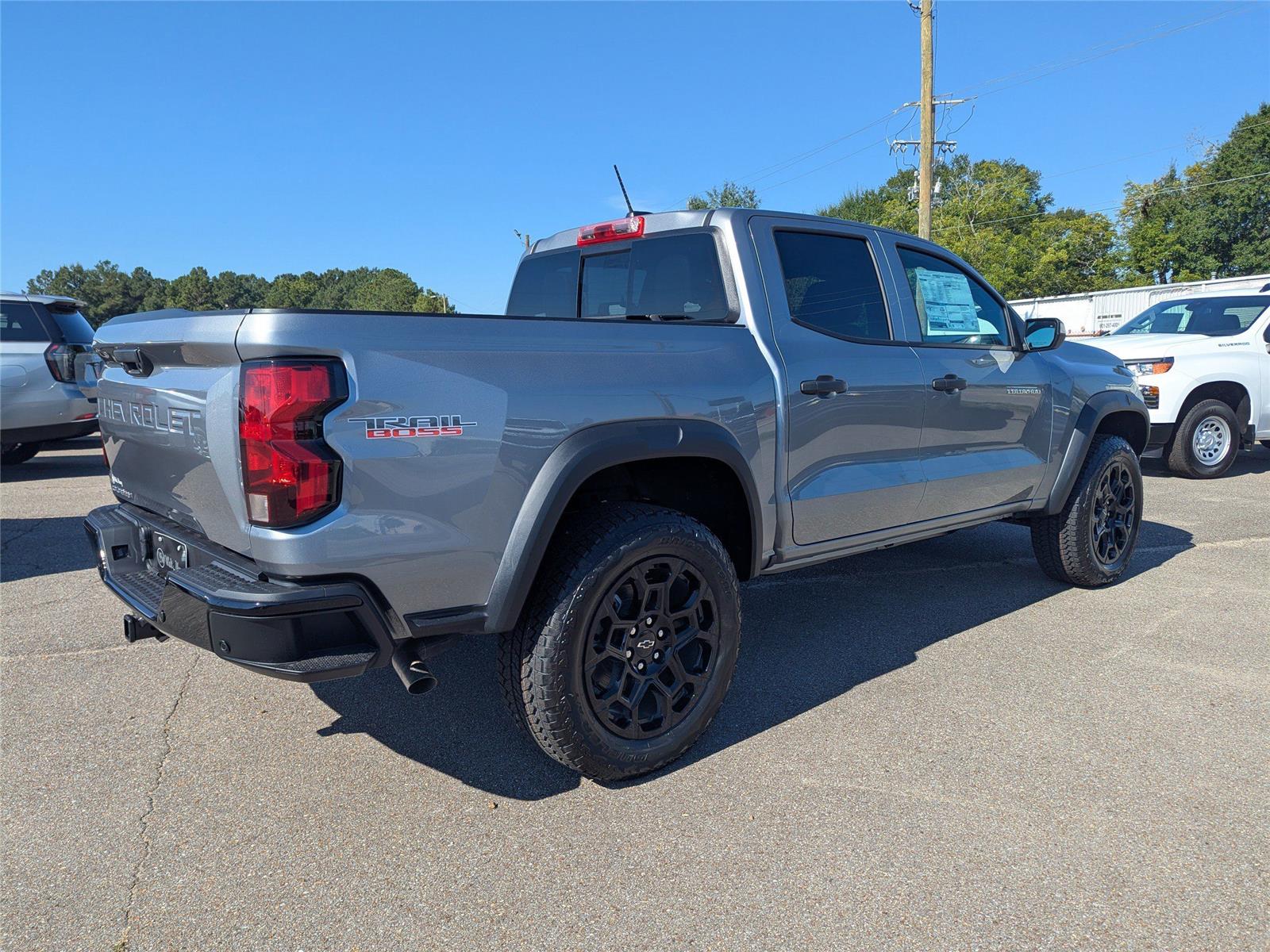 2026 Chevrolet Colorado Trail Boss photo 3
