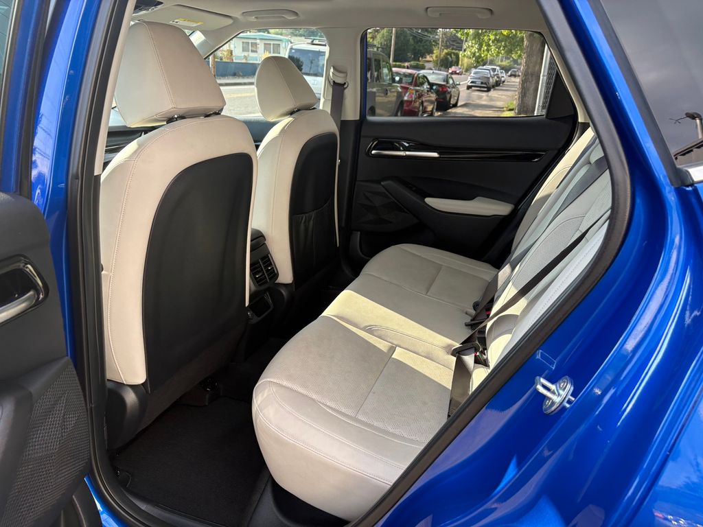 2022 Kia Seltos EX photo 28