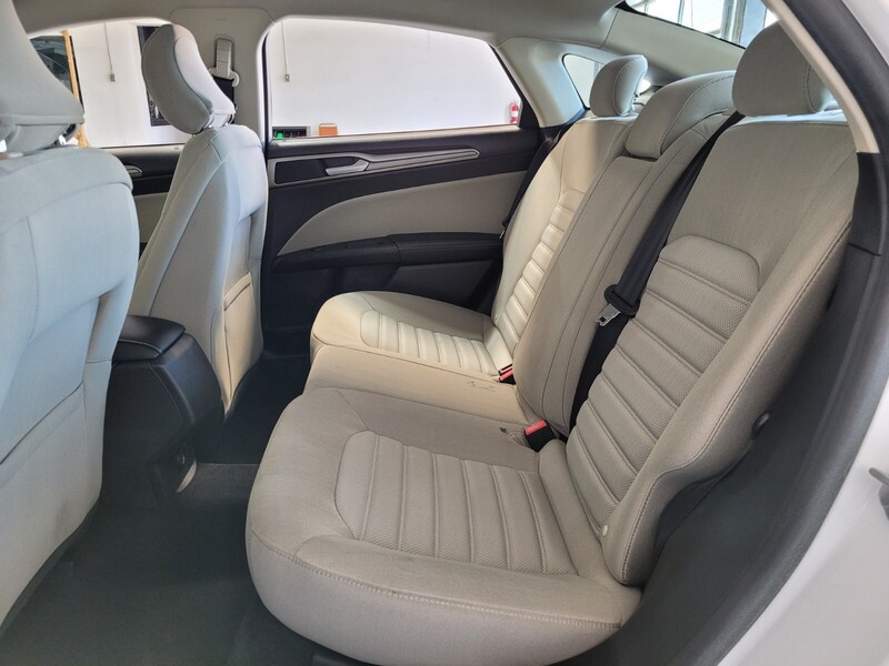 2018 Ford Fusion Hybrid S photo 10