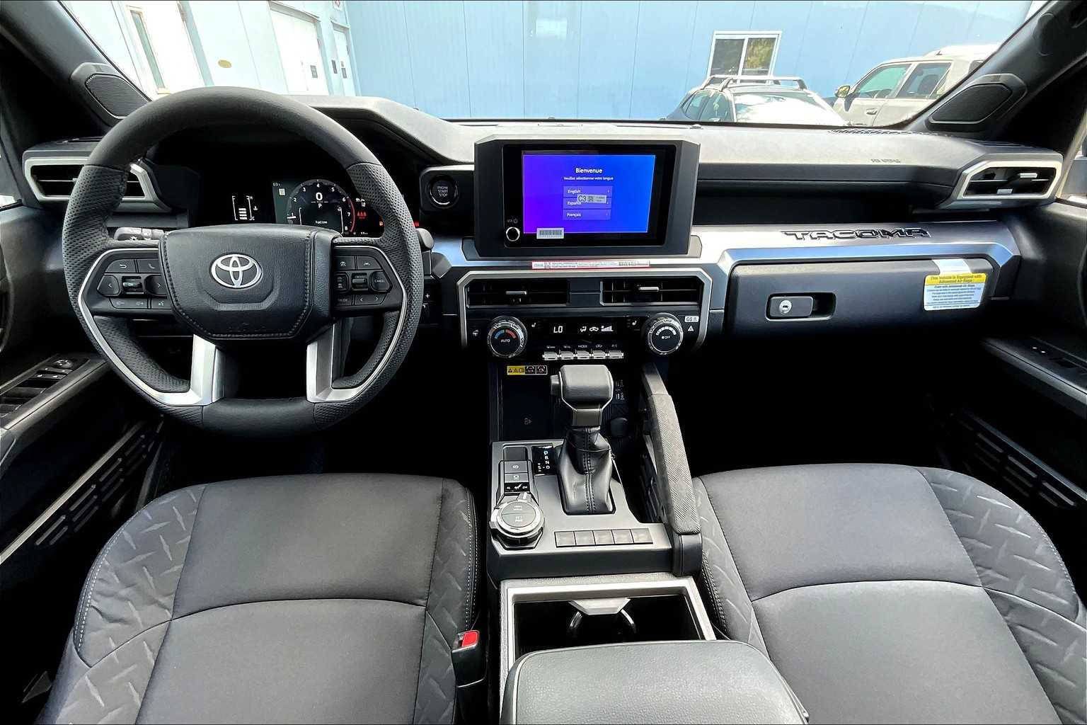2025 Toyota Tacoma SR5 4x4 Double Cab photo 4