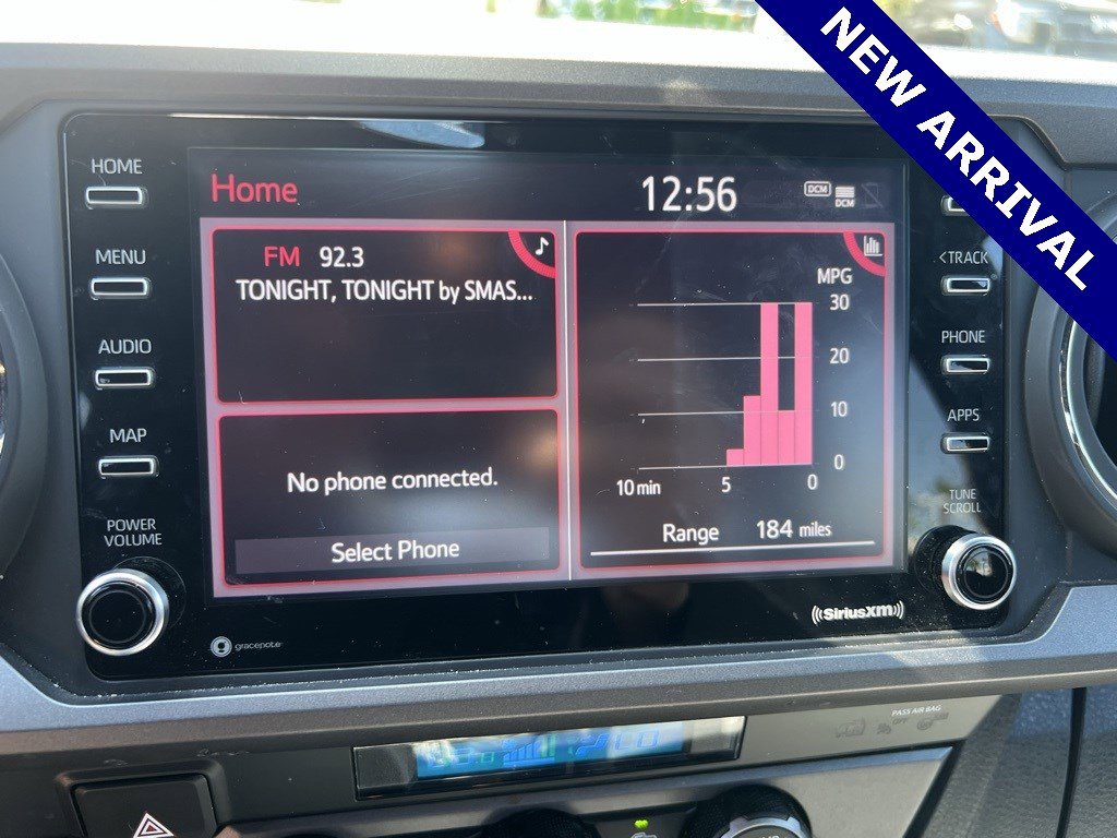2022 Toyota Tacoma V6 photo 13