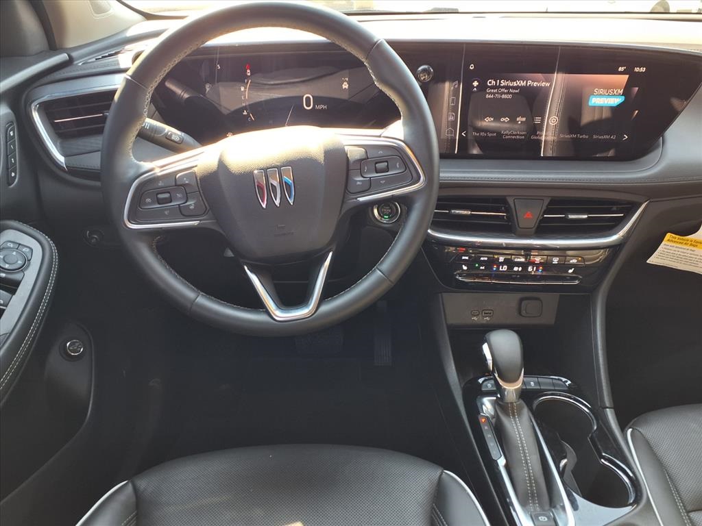 2024 Buick Encore GX Avenir photo 3