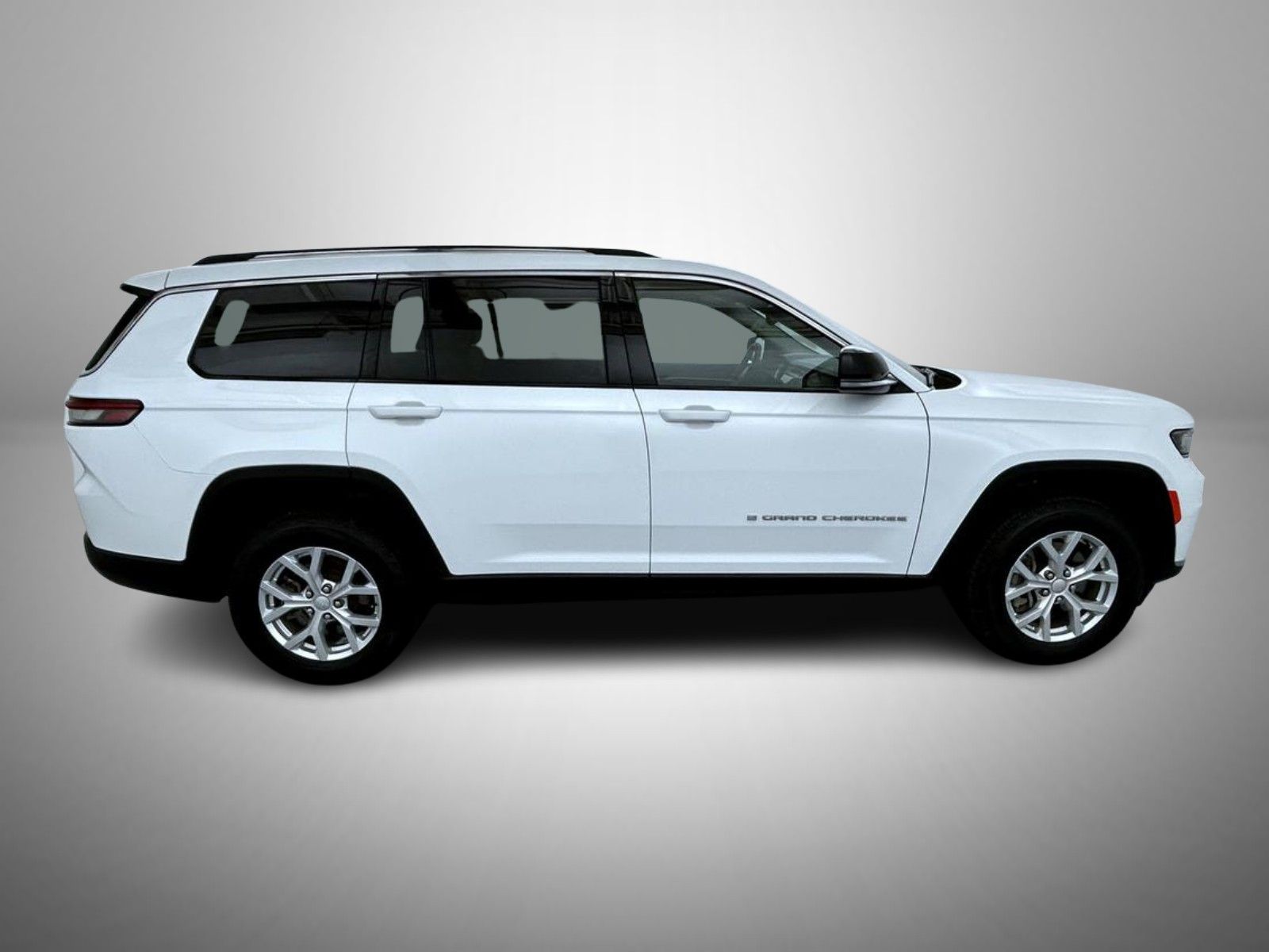 2023 Jeep Grand Cherokee Limited photo 2