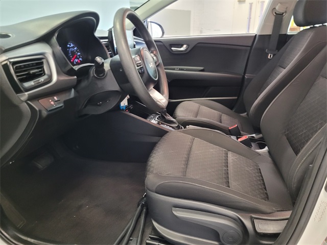 2023 Kia Rio LX photo 5