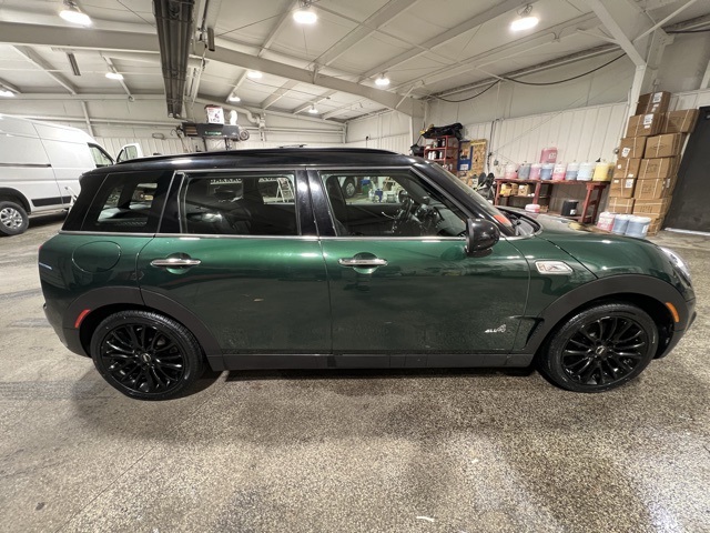 Used 2019 MINI Clubman S with VIN WMWLU5C51K2G04301 for sale in Freeport, IL