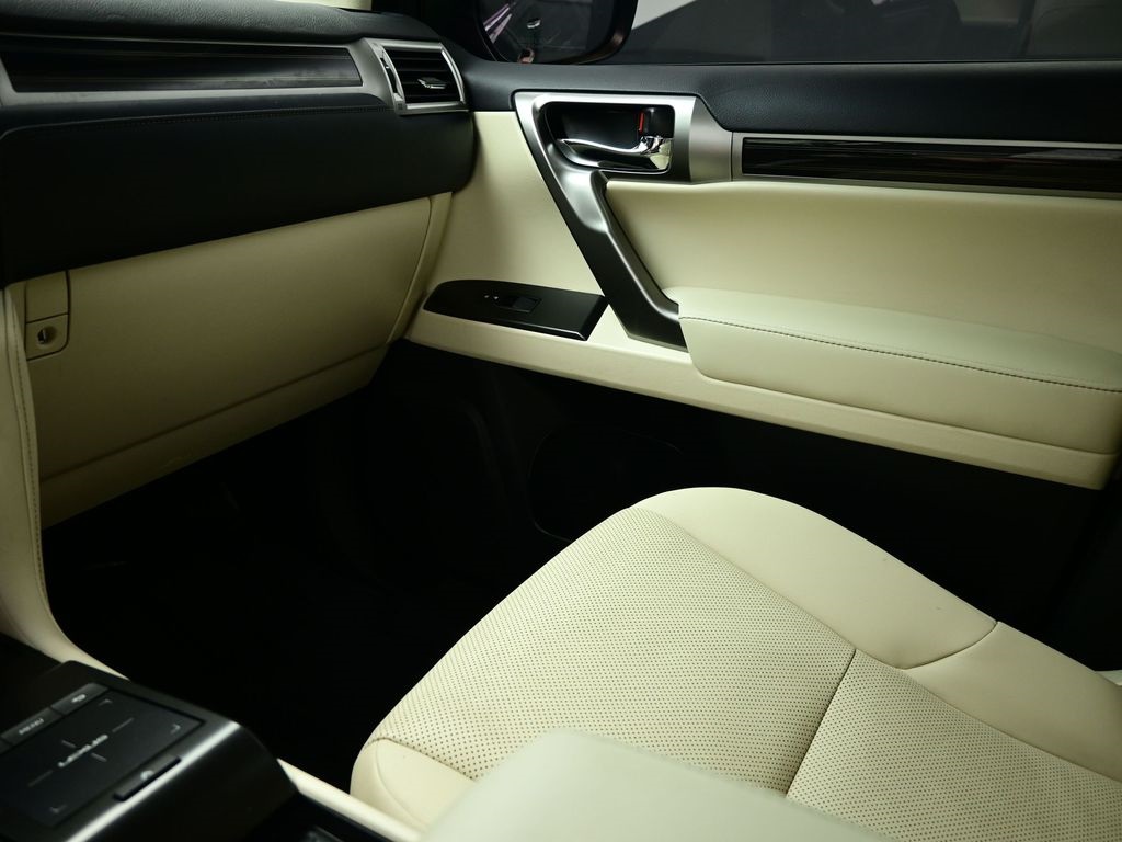 2023 Lexus GX 460 photo 18