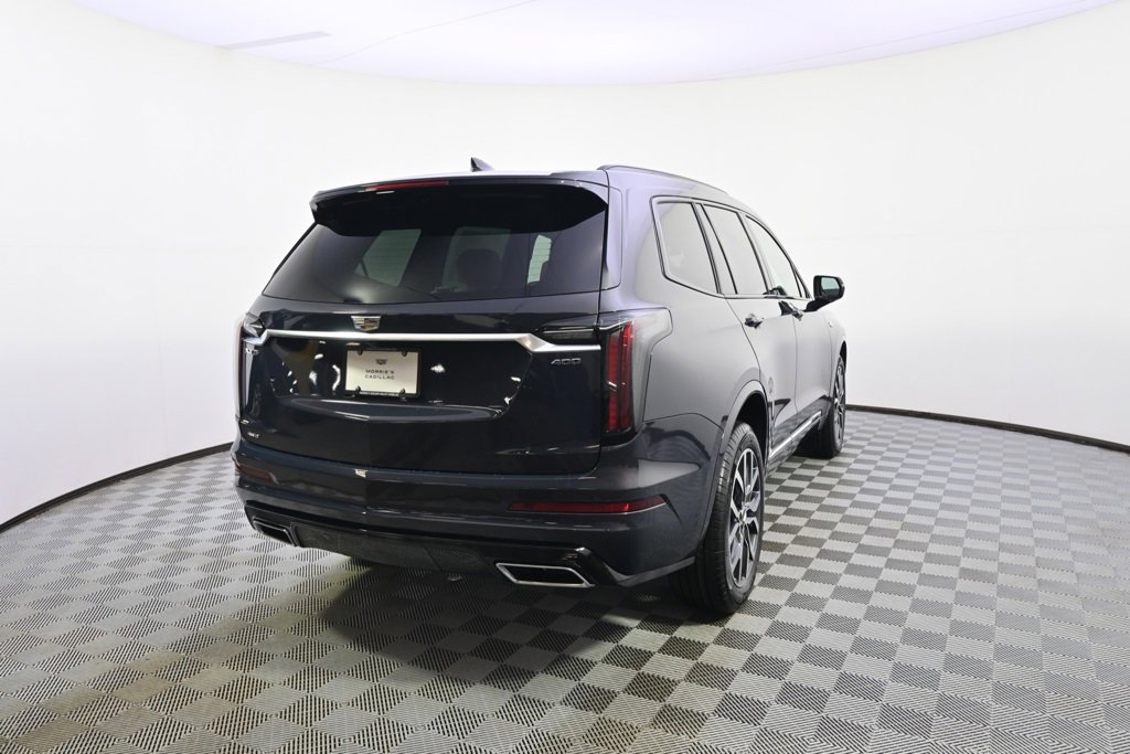 2025 Cadillac XT6 Sport photo 6