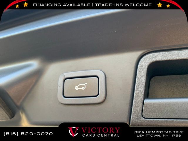 2020 Land Rover Range Rover Velar S photo 10