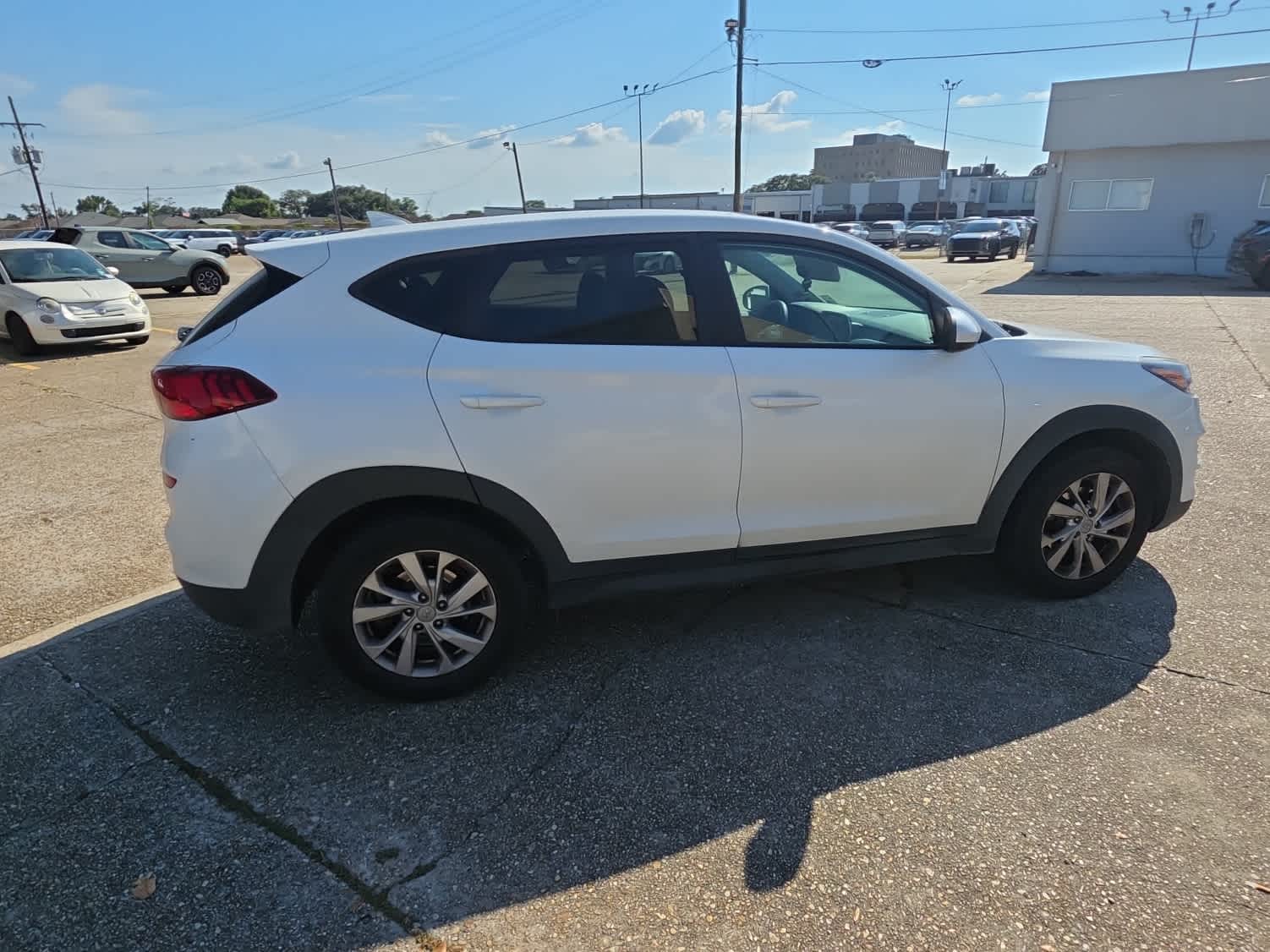 2021 Hyundai Tucson SE photo 2