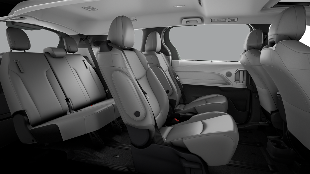 2025 Toyota Sienna XLE photo 19