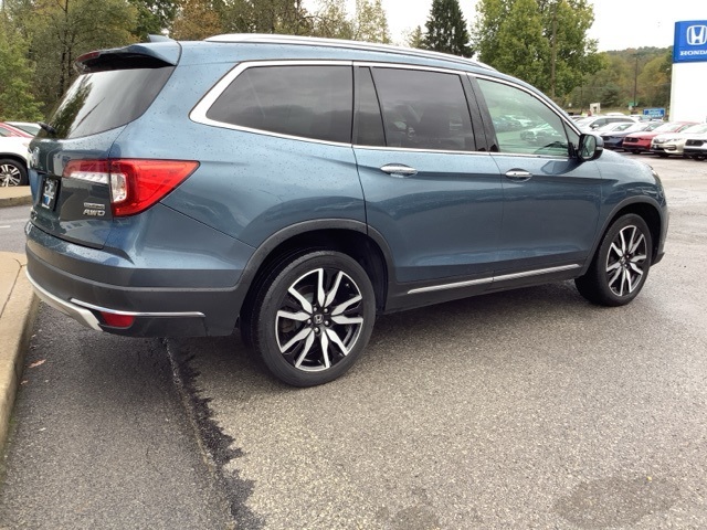 2021 Honda Pilot Touring photo 2