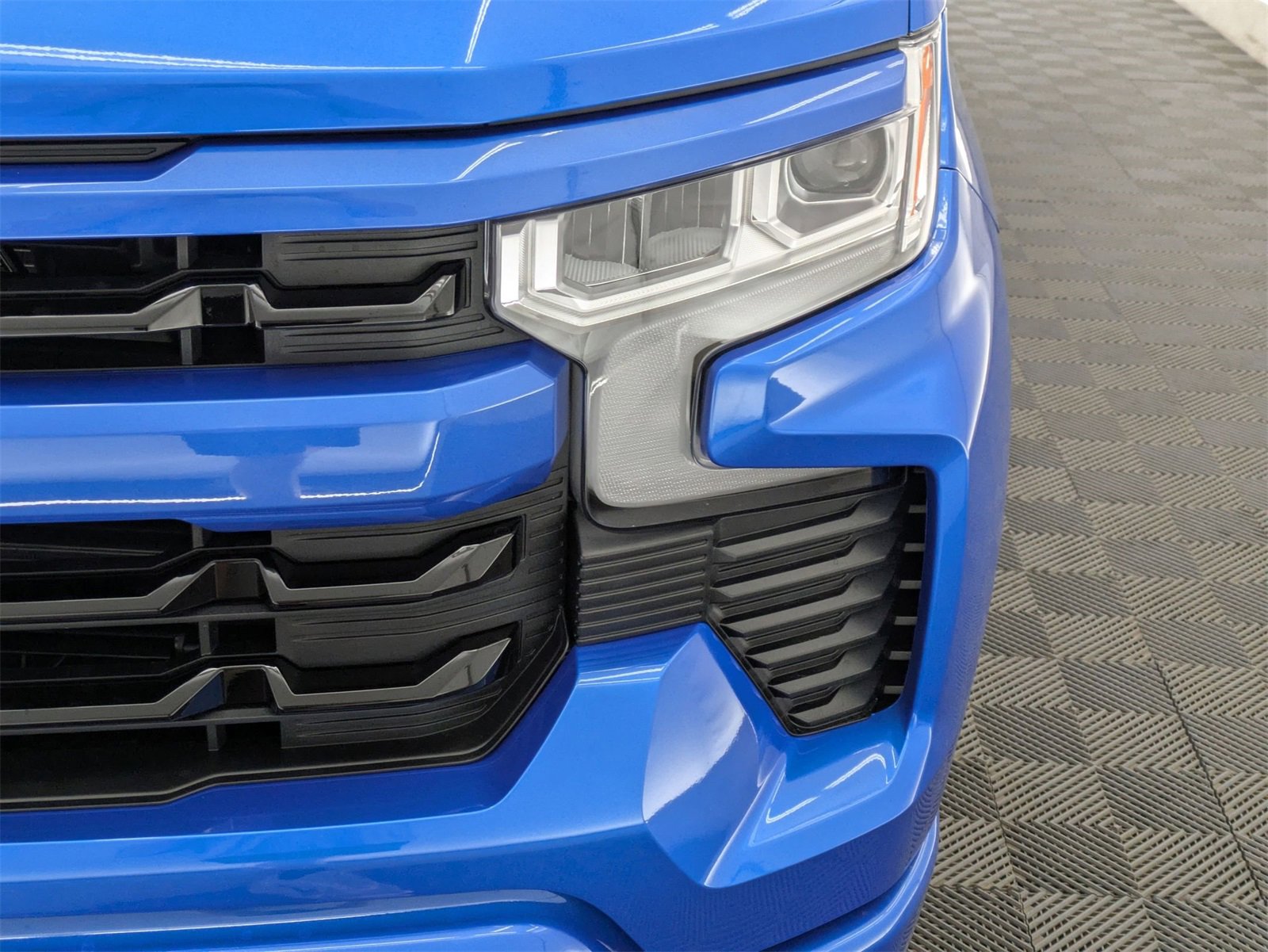 2025 Chevrolet Silverado 1500 RST photo 10