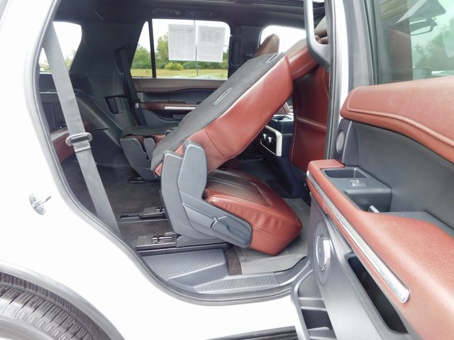 2022 Ford Expedition Limited photo 28