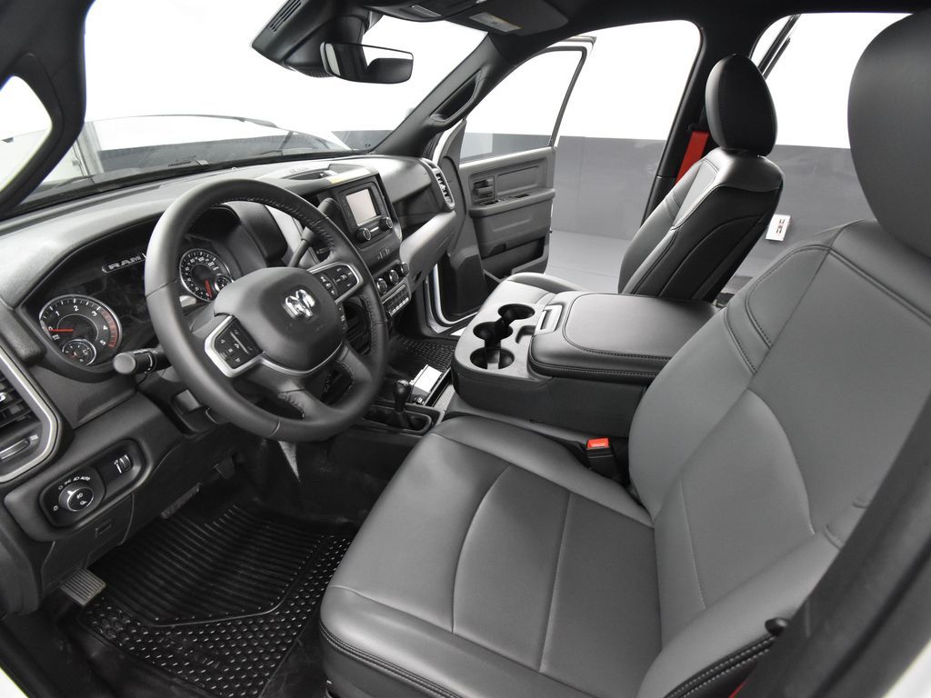2024 Ram 3500 Tradesman photo 16