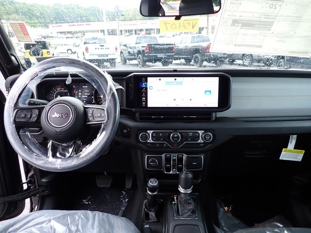 2025 Jeep Wrangler Sport S photo 13