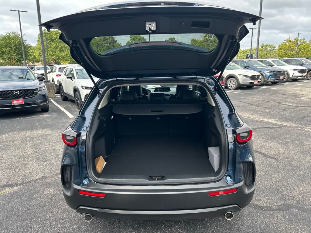 2025 Mazda CX-50 2.5 Select photo 24