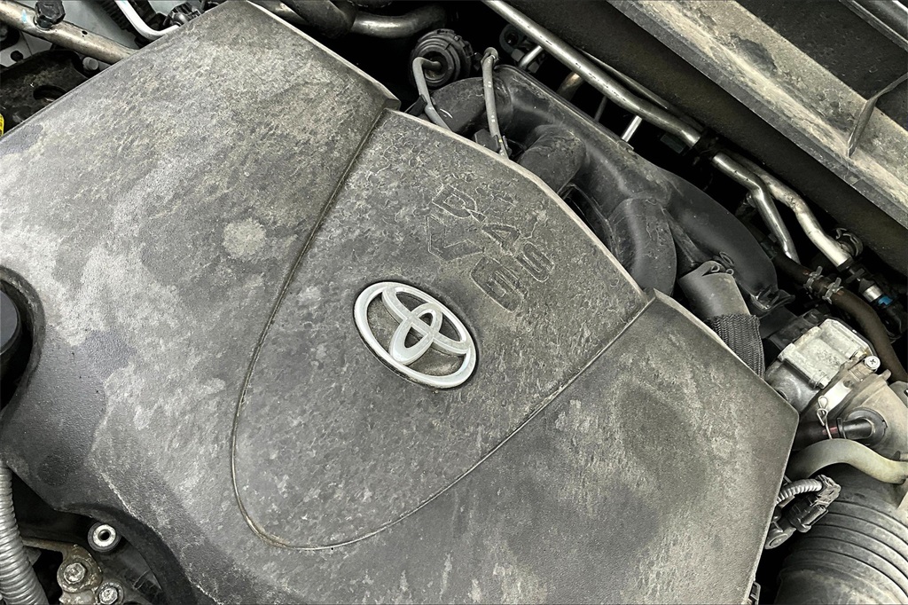 2020 Toyota Highlander XLE photo 28