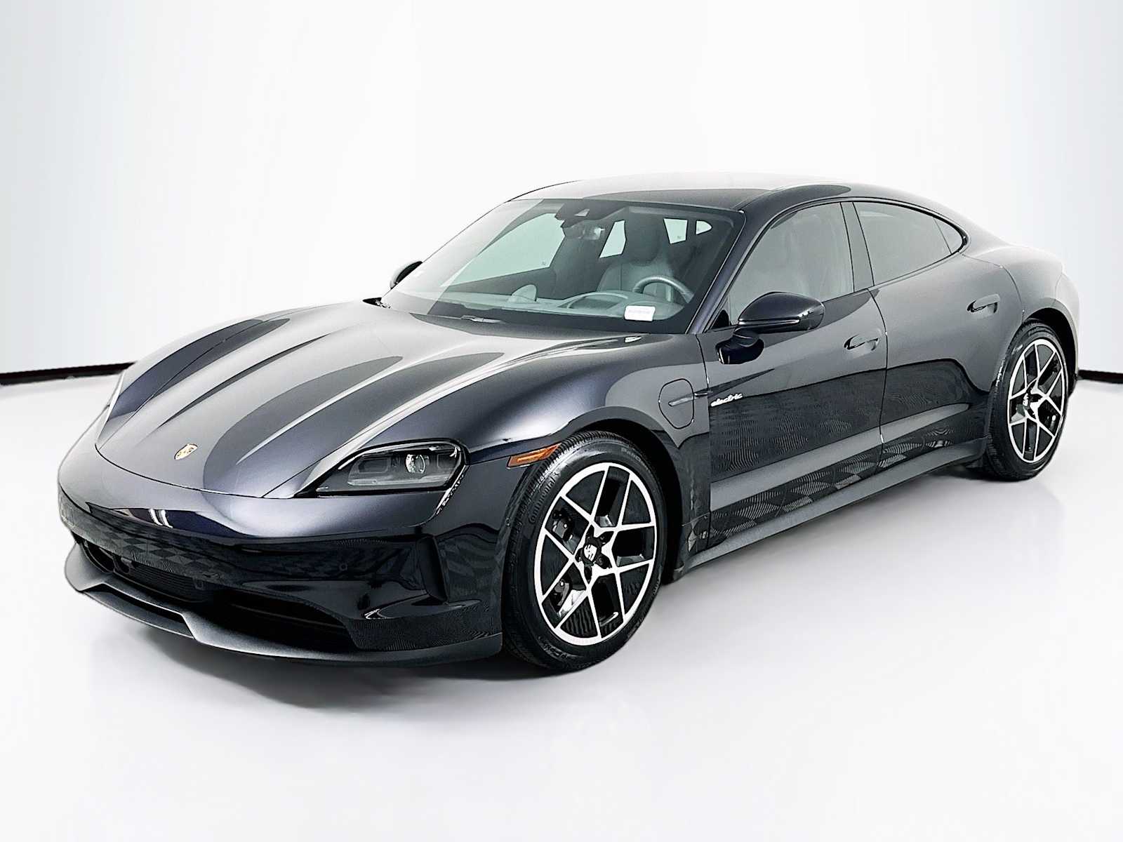 2025 Porsche Taycan Base's photo