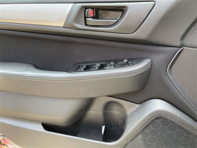 2015 Subaru Legacy 2.5i photo 22