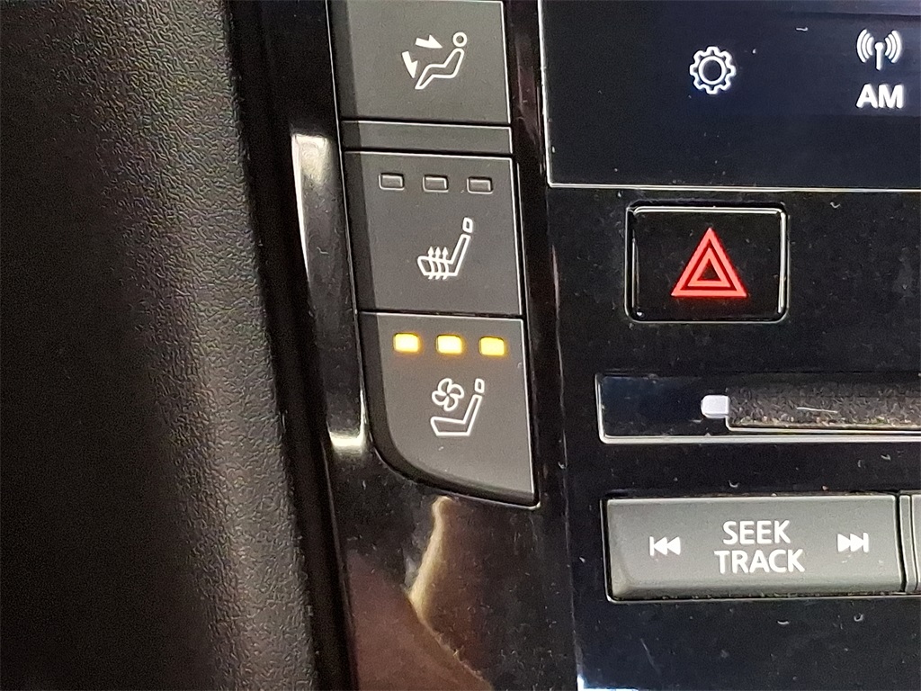 2023 Infiniti QX55 Essential photo 22
