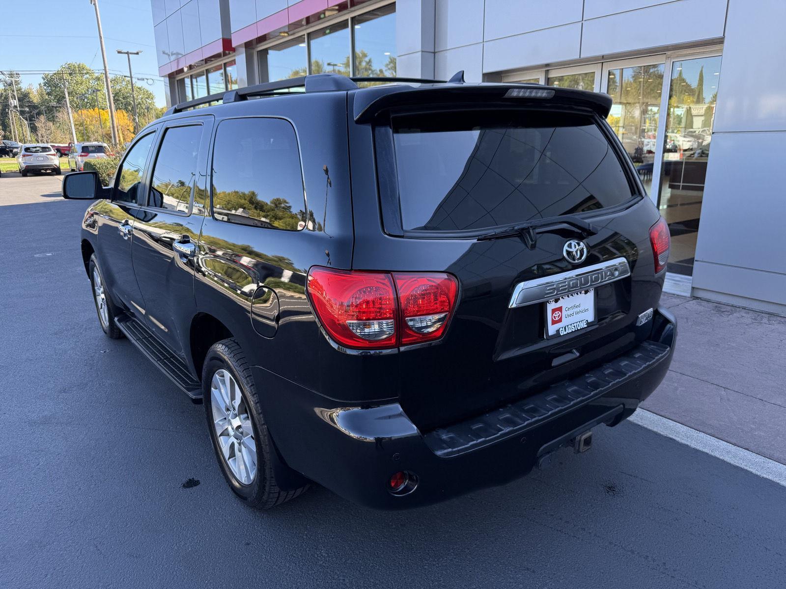 2016 Toyota Sequoia Limited photo 2
