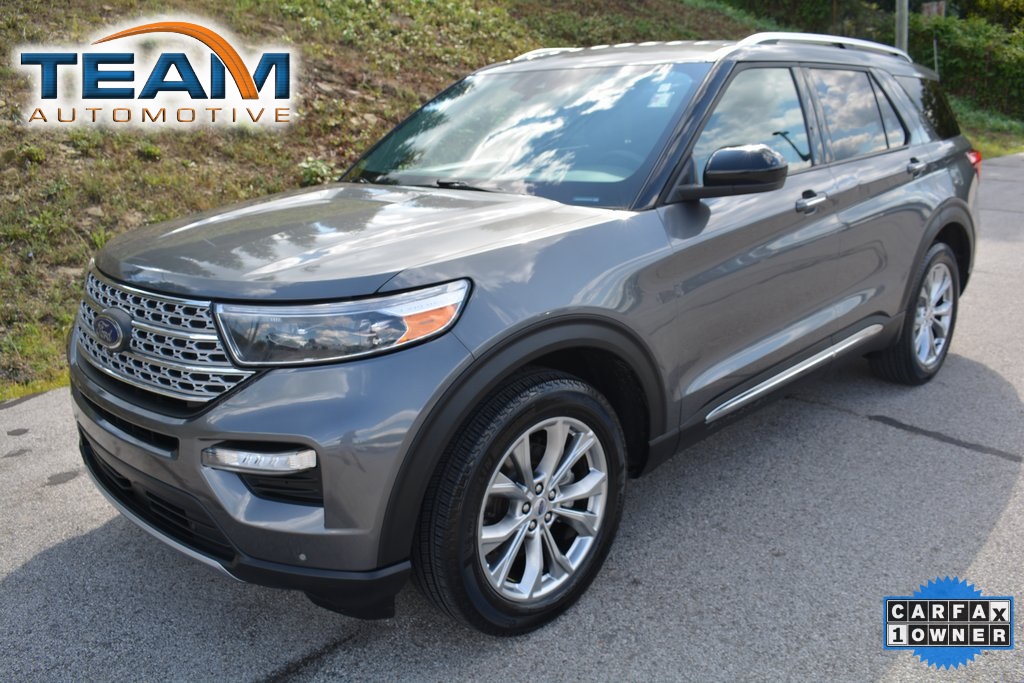 2024 Ford Explorer Limited's photo