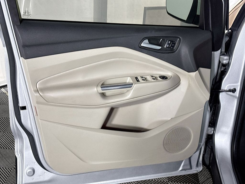 2019 Ford Escape Titanium photo 10