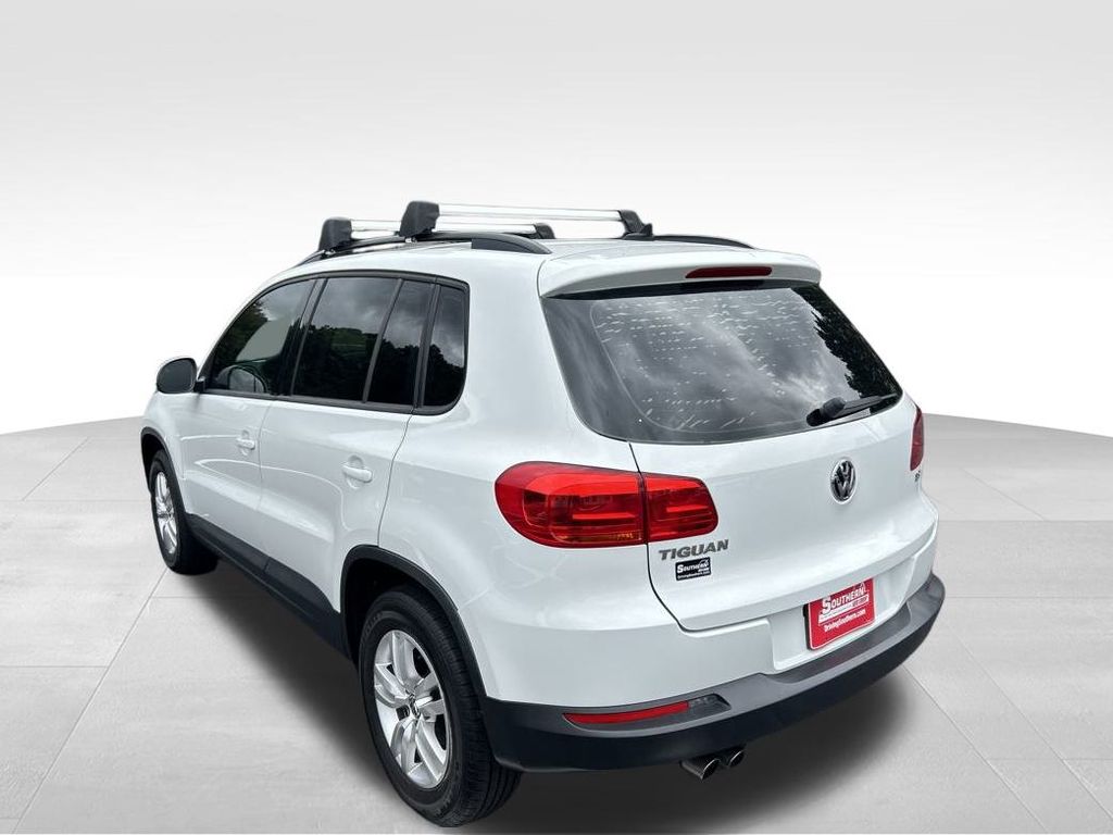 2017 Volkswagen Tiguan S photo 3