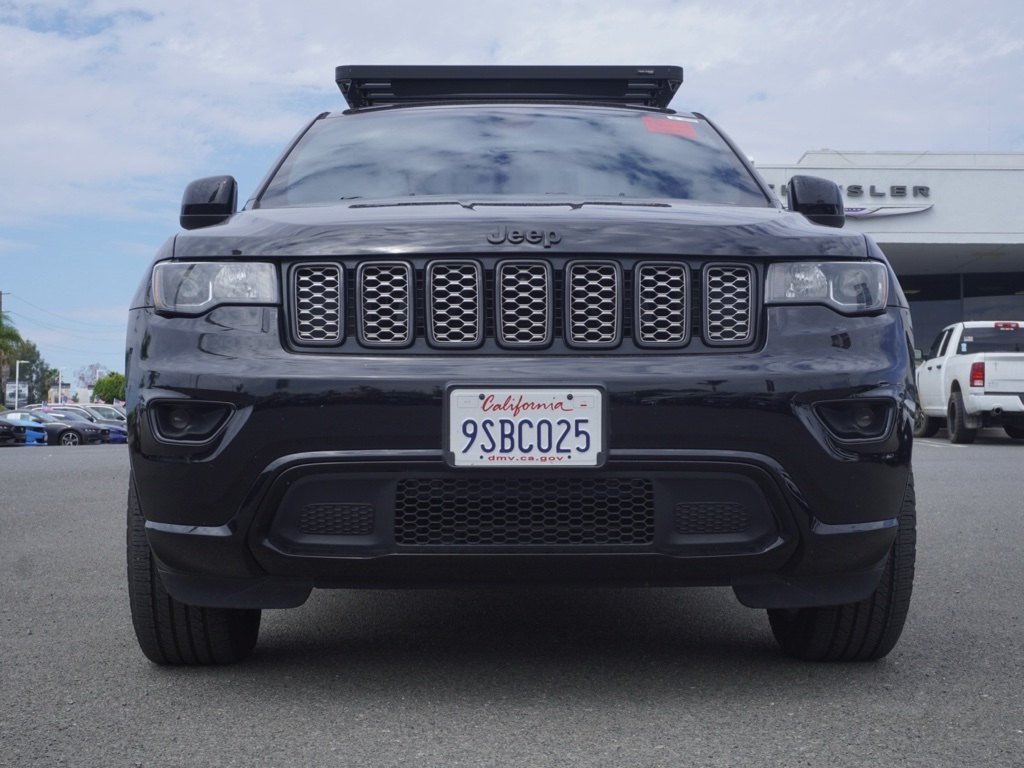 2018 Jeep Grand Cherokee Altitude photo 9