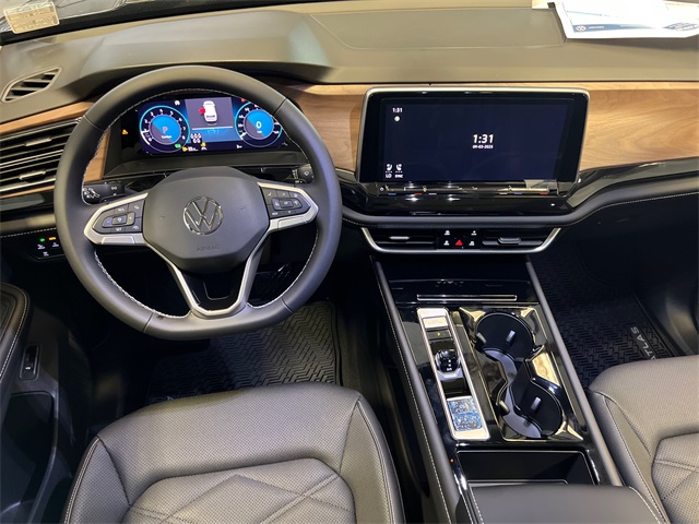 2026 Volkswagen Atlas SE Technology photo 9
