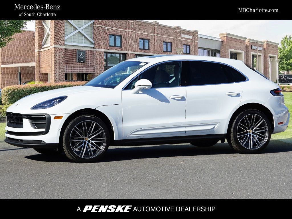 2024 Porsche Macan Base's photo