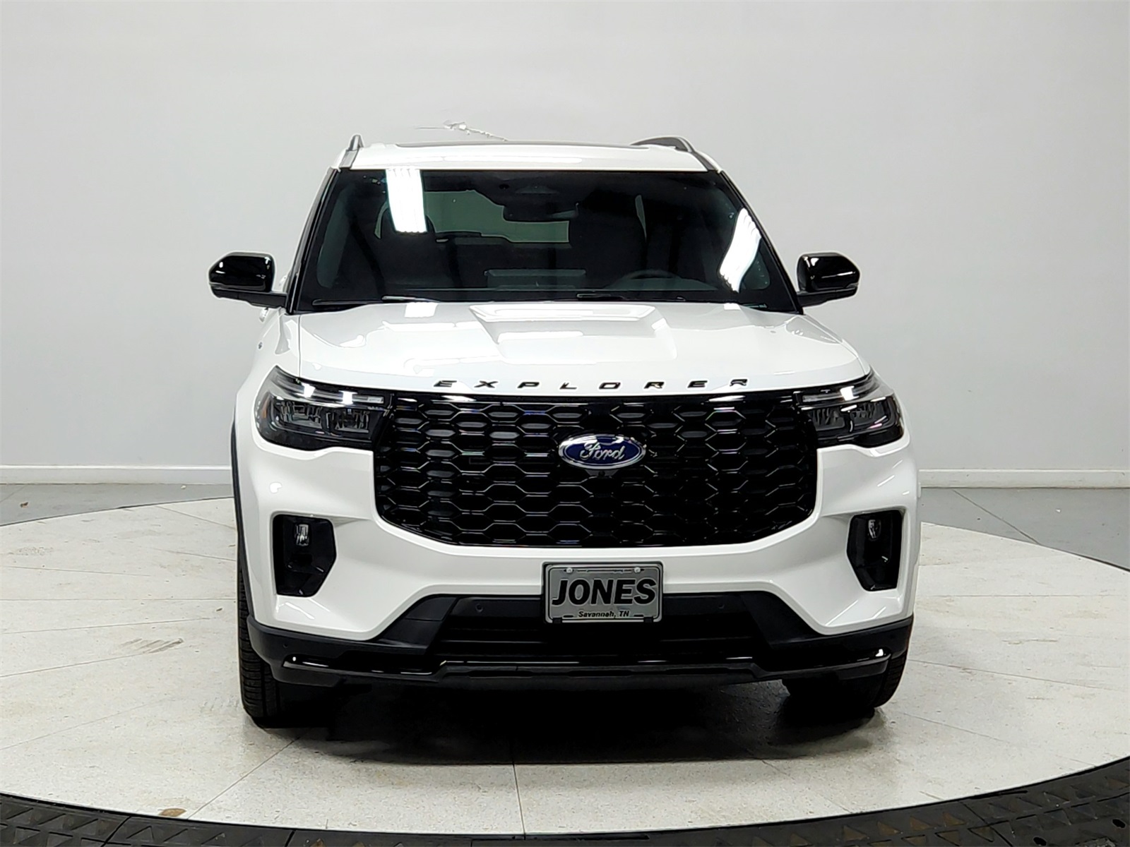 2025 Ford Explorer ST-Line photo 2
