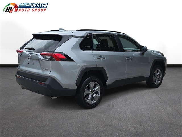 2024 Toyota RAV4 XLE photo 6
