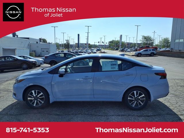 2025 Nissan Versa 1.6 SV photo 4