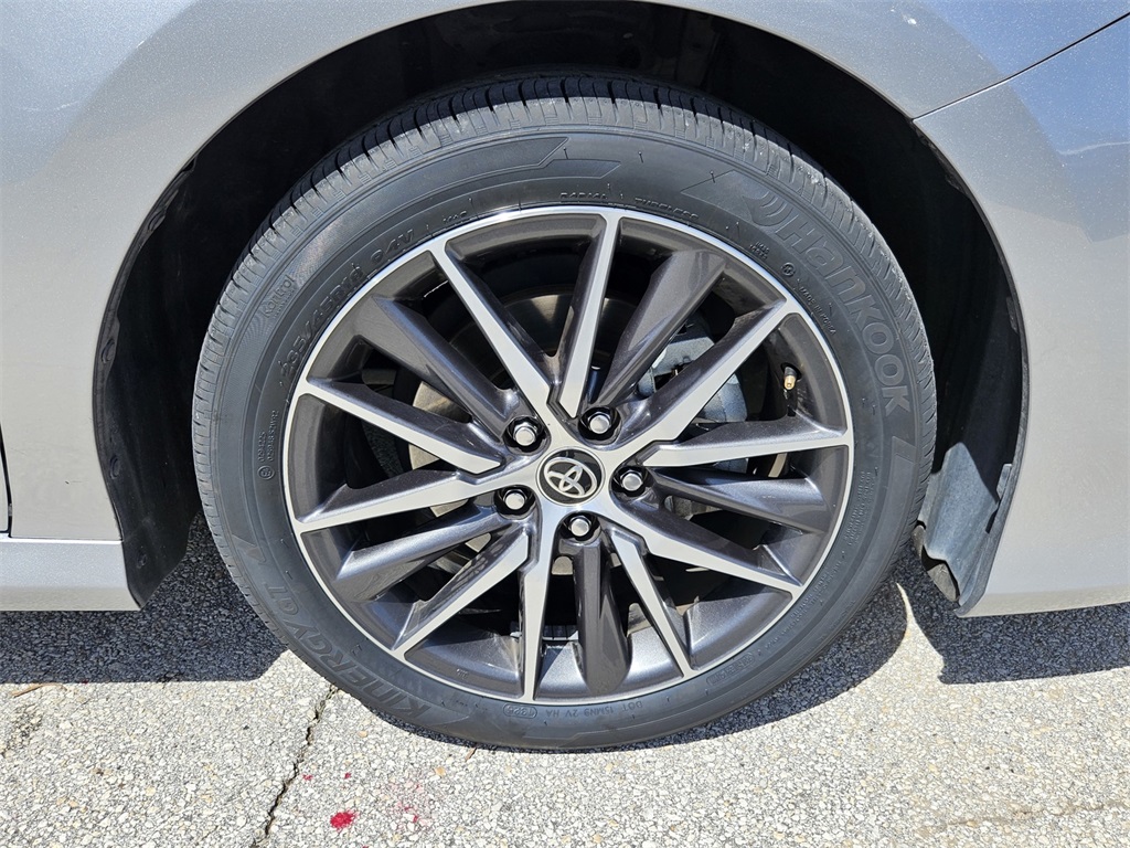 2022 Toyota Camry XLE photo 36