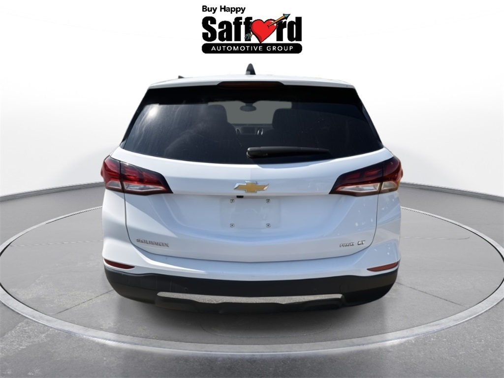 2024 Chevrolet Equinox LT photo 3