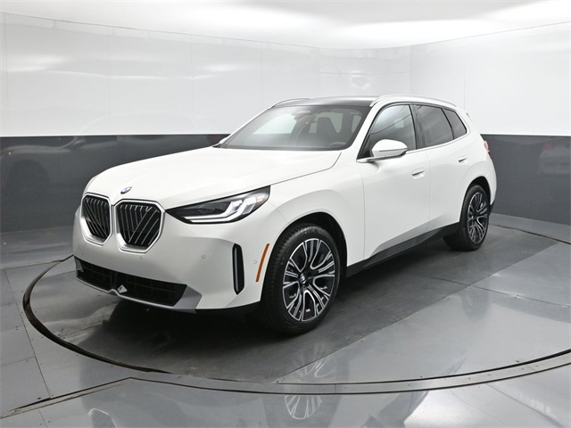 2026 BMW X3 30's photo