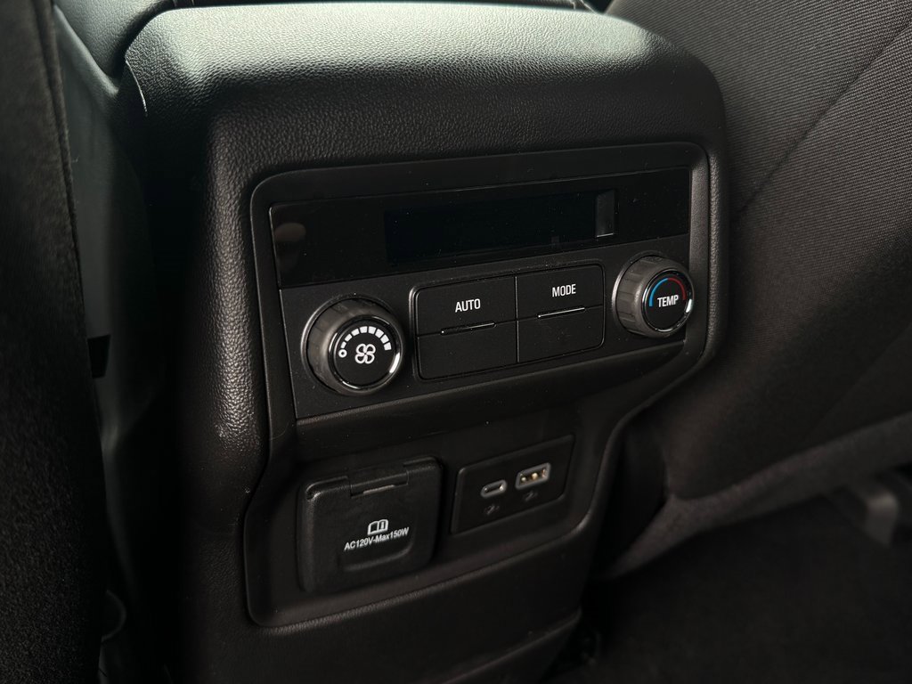 2023 Gmc Acadia SLE photo 26